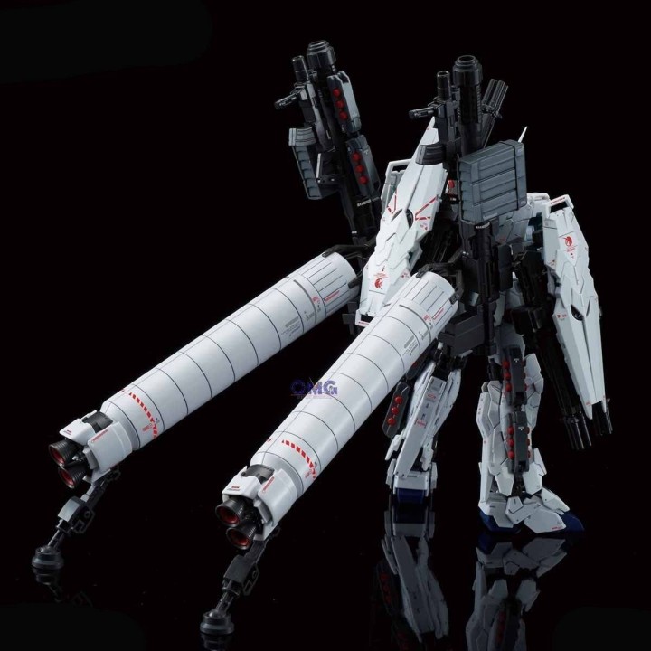 RG Full Armor Unicorn Gundam Full Psycho-Frame Prototype Mobile Suit 1/144