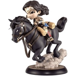 Wonder Woman DC Q Fig