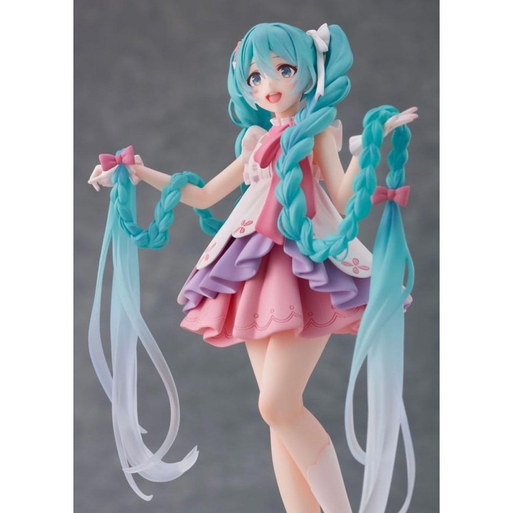 Hatsune Miku Wonderland Rapunzel Taito
