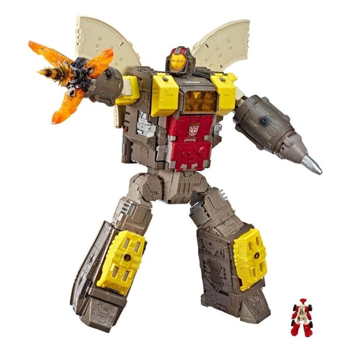 Omega Supreme Titan Class Transformers War for Cybertron Siege